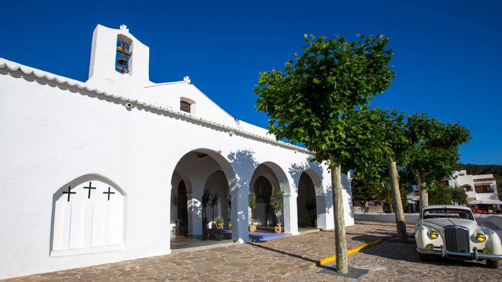 Iglesia de Sant Carles de Peralta